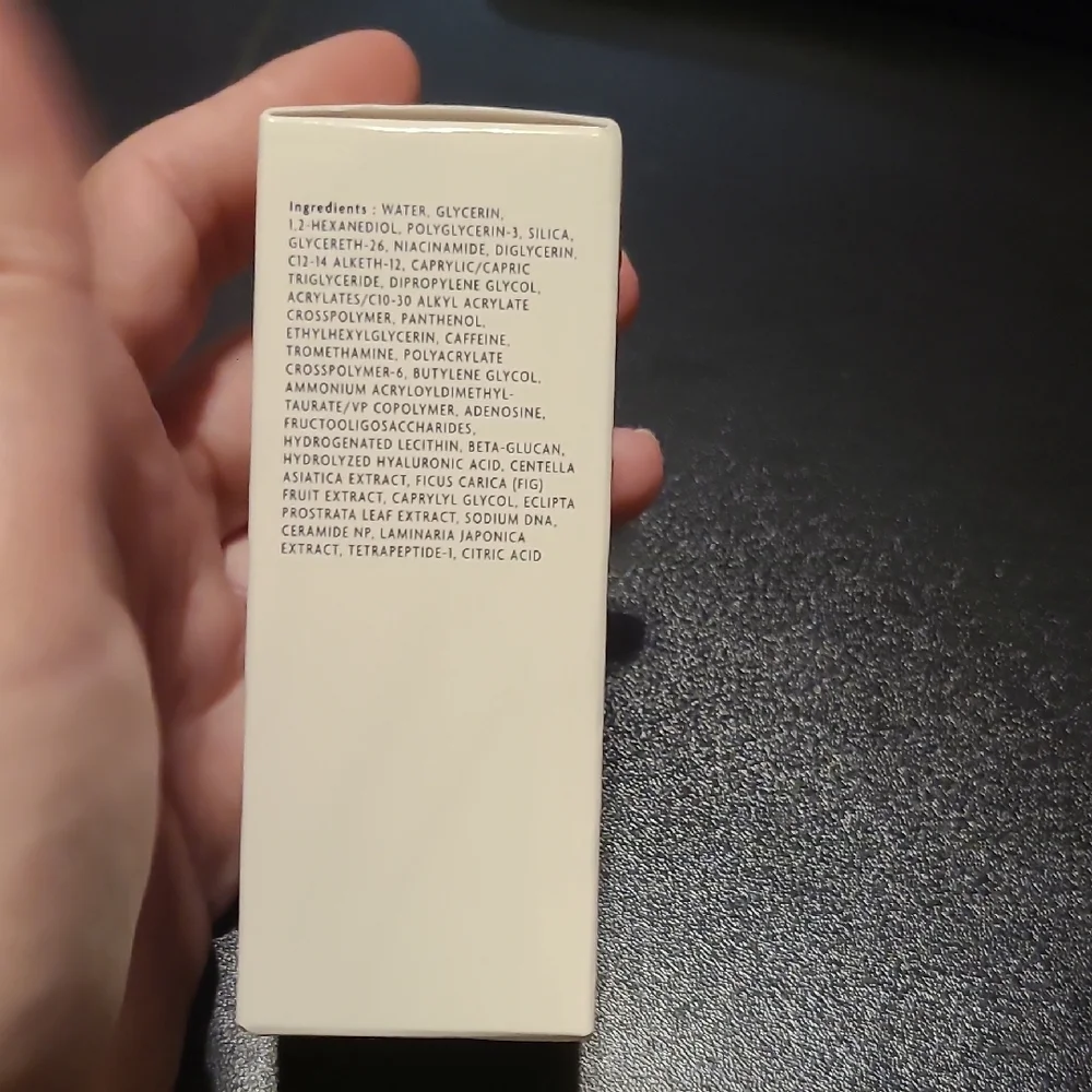 LAKA SKIN- Active Booster Serum NIB